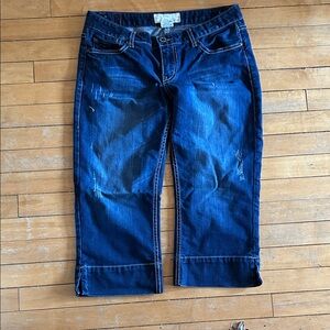 EUC Maurices Deep Indigo cropped Jeans